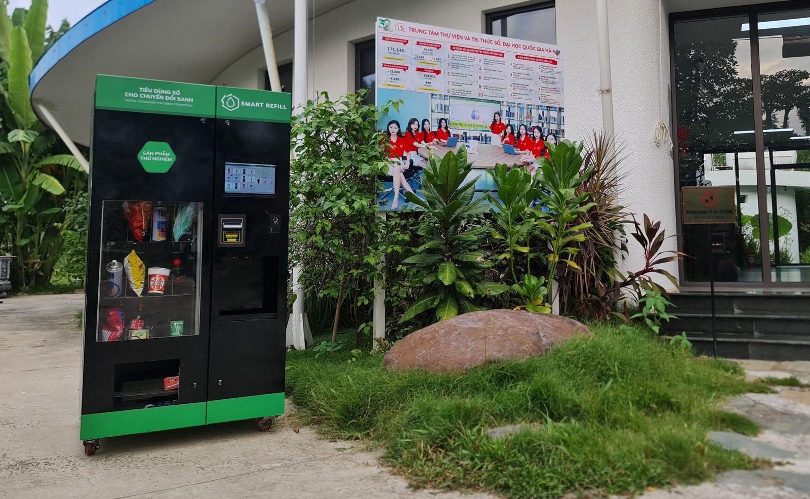 Smart Refill: Máy tái nạp chất lỏng tự động